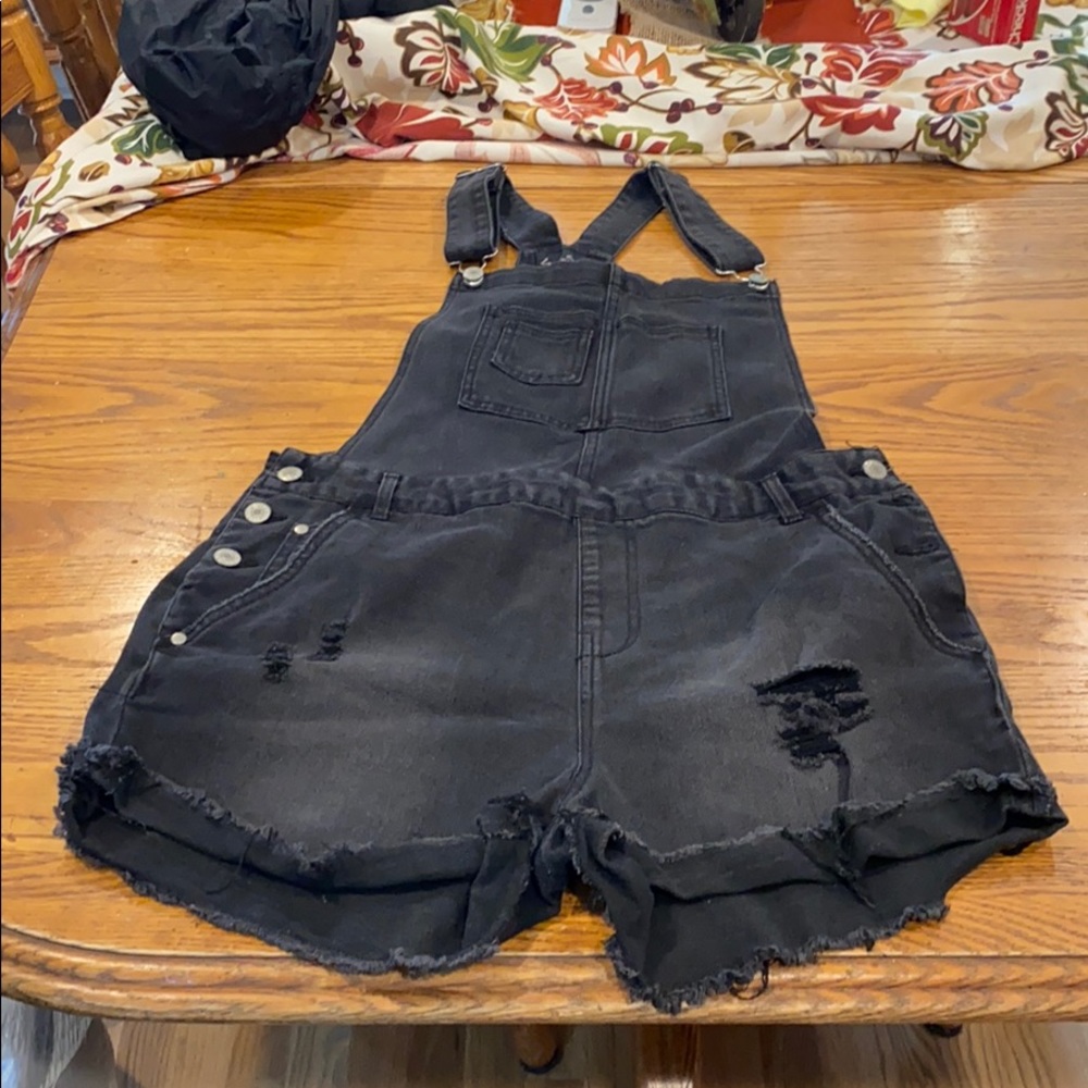 large overall shorts